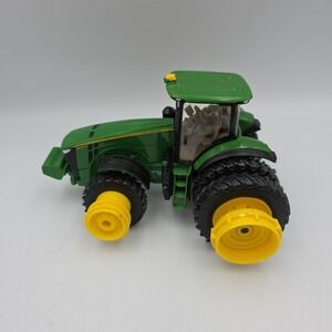 ERTL John Deere 8400 R Tractor 1:32 Scale Missing Tires